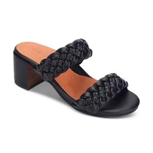 Brand new black braided sandal sz 7.5